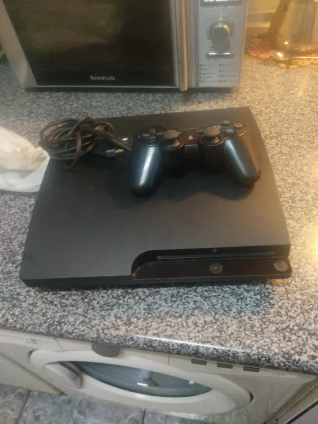 Consola Sony PS3 Negra + Mando