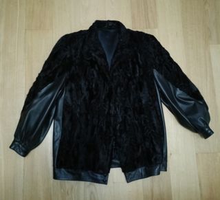 Chaquetón cuero y astracán negro