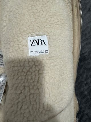 Chaqueta beige con borreguito