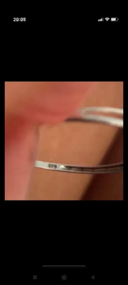 Anillo Oro Blanco 9k. Muy fino y muy bonito 375