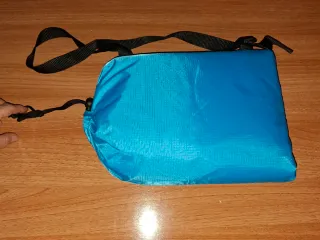 Sofá hinchable azul