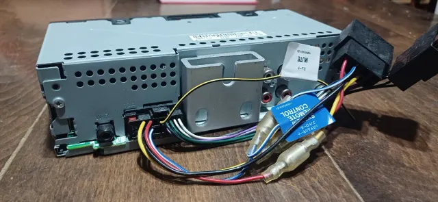 Radio Coche Pioneer MVH-170UI