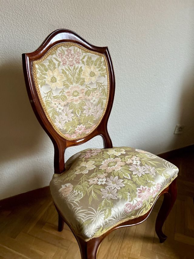 4 Sillas Comedor Tapizadas Flores