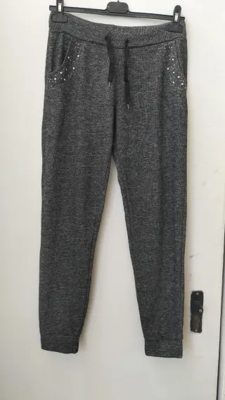 Pantalón gris mujer cómodo y suave