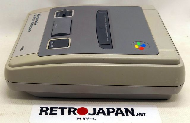 CONSOLA NINTENDO SUPER FAMICOM + AC 220V + JUEGO