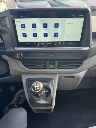 VW Caravelle T7 2.0TDi 110cv 6 velocidades