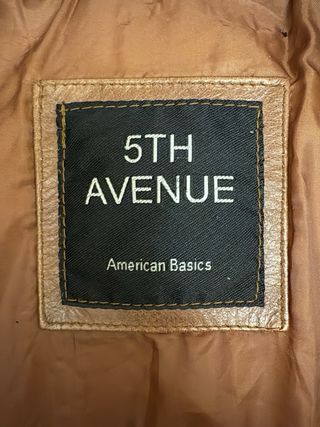 Chaqueta de cuero vintage con capucha