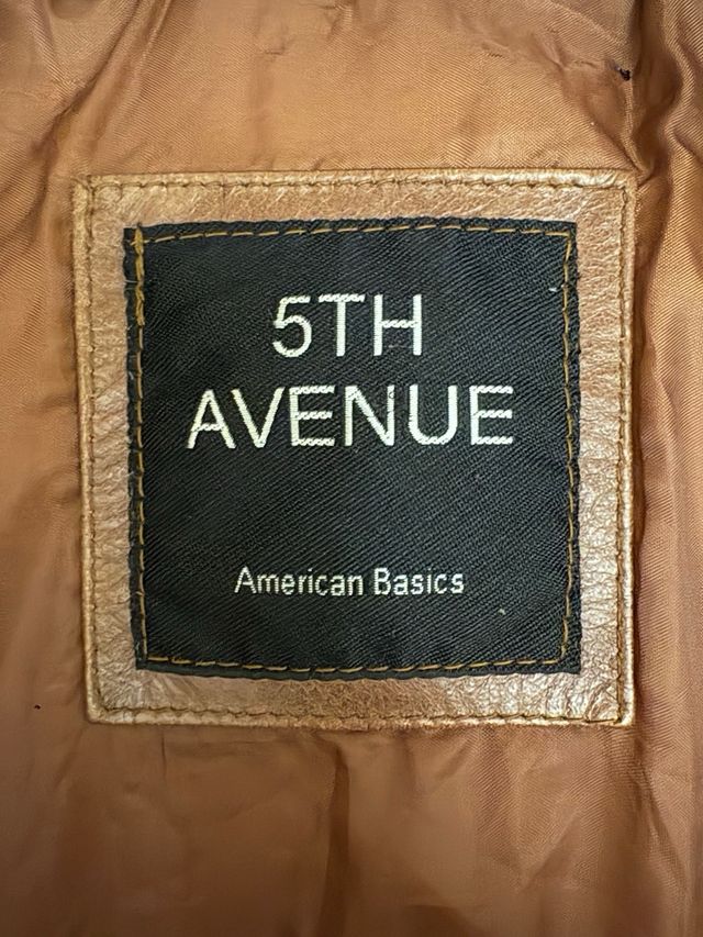 Chaqueta de cuero vintage con capucha