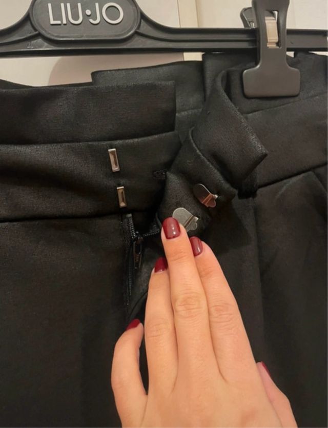 Minigonna Vero Moda nera con tasche