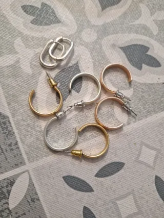 Aros Hipoalergénicos Dorados y Plateados