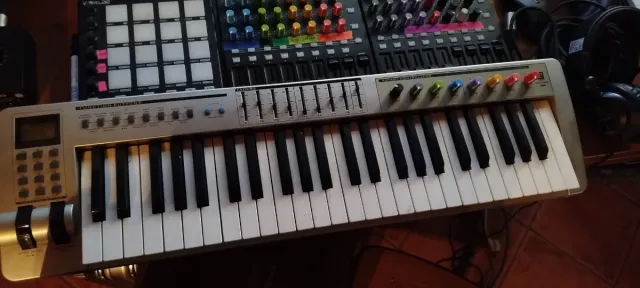 Equipo de música y producción. Se vende todo junto