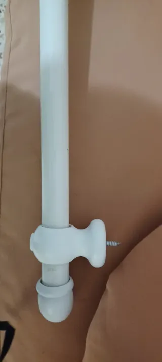 Barra Cortina Blanca con Soportes