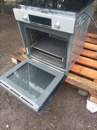 Horno y vitrocerámica Bosch