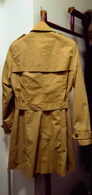 Gabardina larga Stradivarius beige Talla M