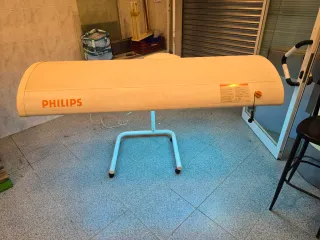 Cama Rayos UVA Philips HB 556