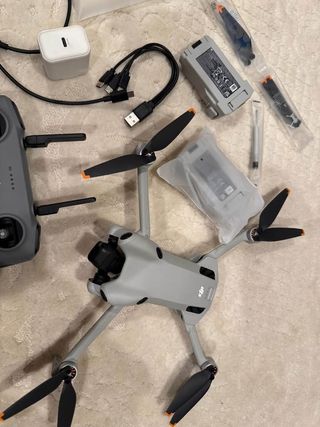 DJI Mini 4 Pro Kit Combo Drone