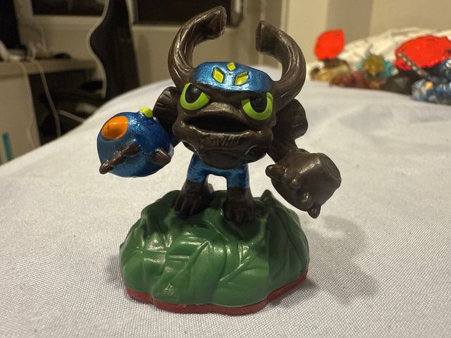 Skylanders Gnarly Barkley Trap Team
