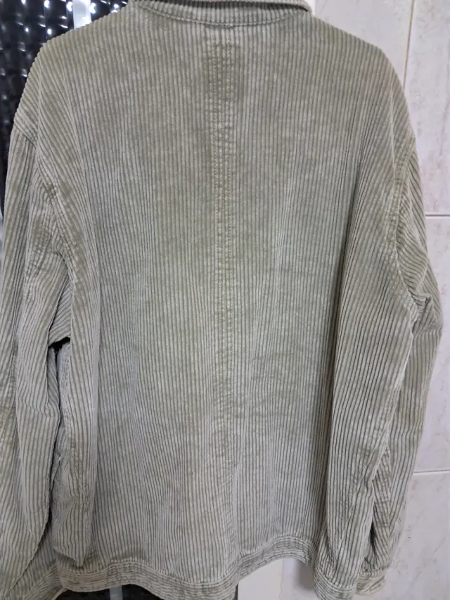 Cazadora pana Zara verde oliva