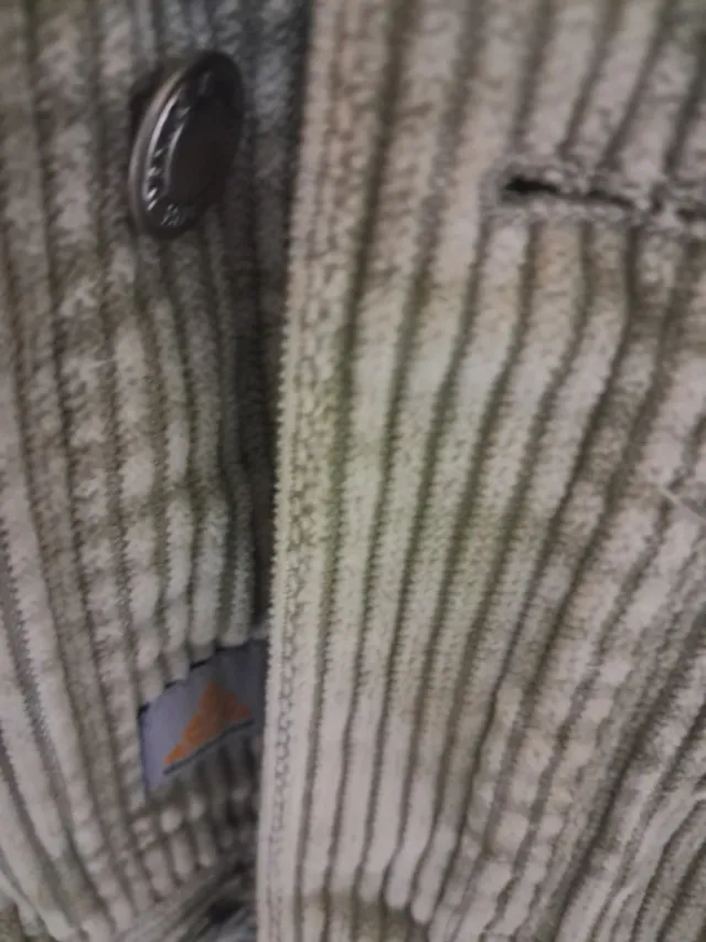 Cazadora pana Zara verde oliva