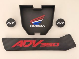 Cajetín Depósito ADV 350 Honda Tapa Herramientas