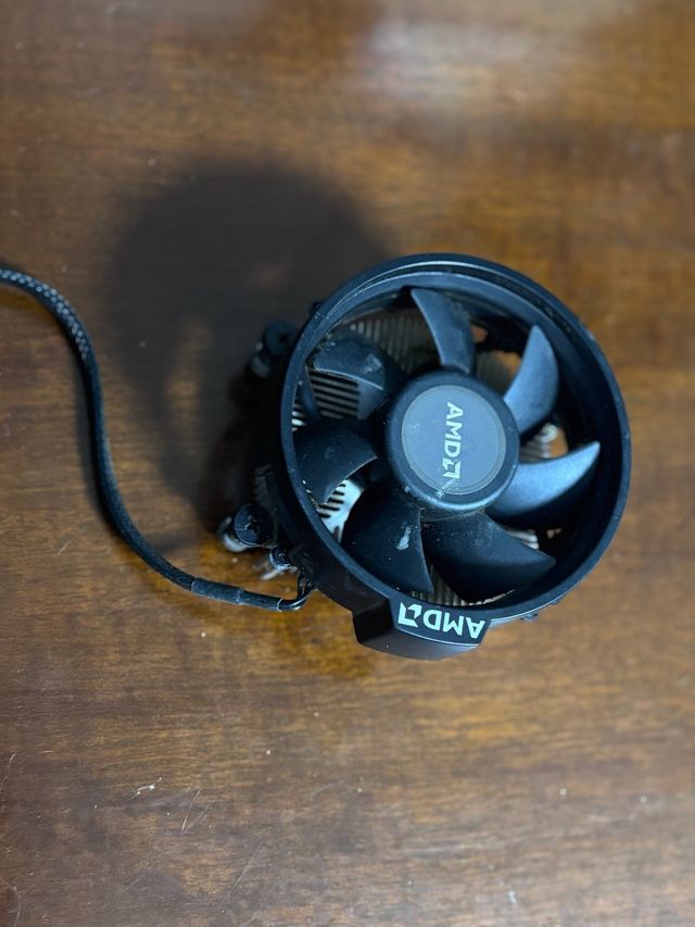 Disipador CPU AMD Wraith Stealth