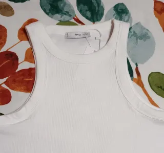 Camiseta blanca Mango Talla XXL
