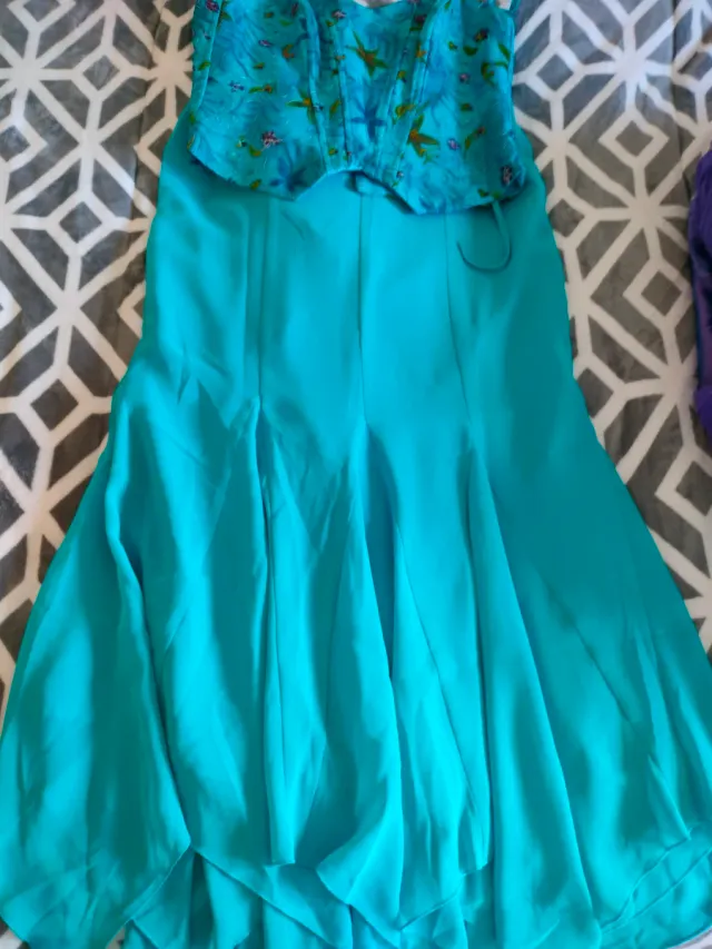 Vestido de fiesta azul turquesa