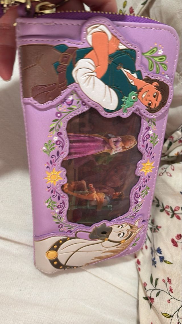 Monedero Loungefly Rapunzel Nuevo