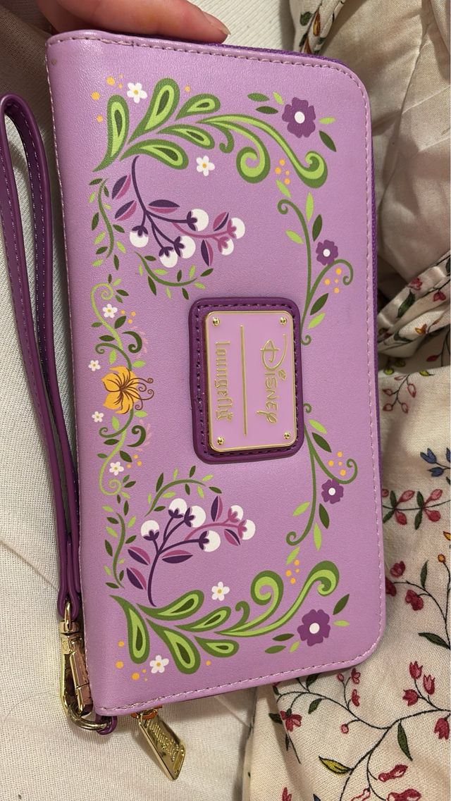 Monedero Loungefly Rapunzel Nuevo