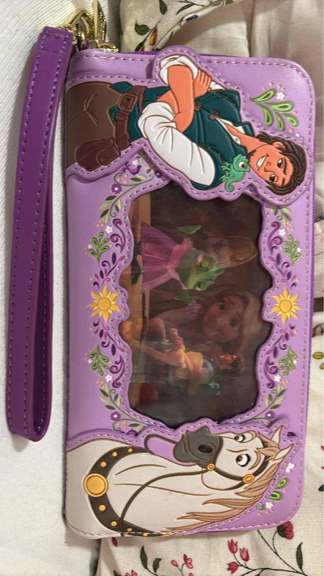 Monedero Loungefly Rapunzel Nuevo