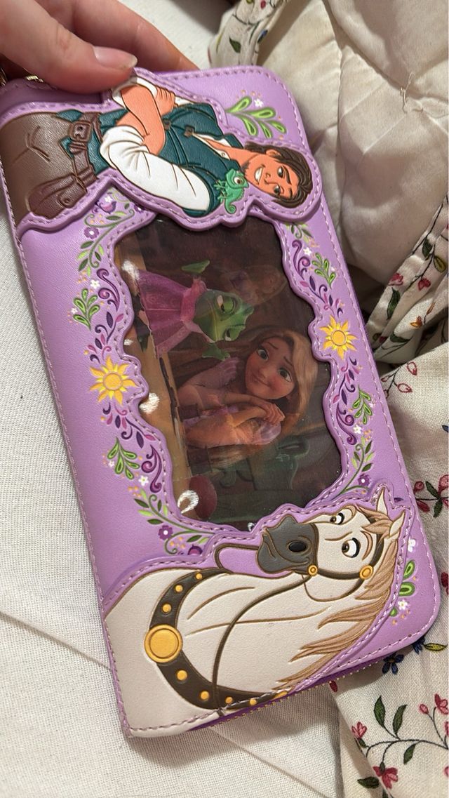 Monedero Loungefly Rapunzel Nuevo