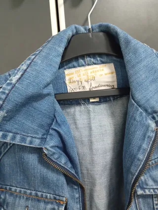 Chaqueta vaquera corta