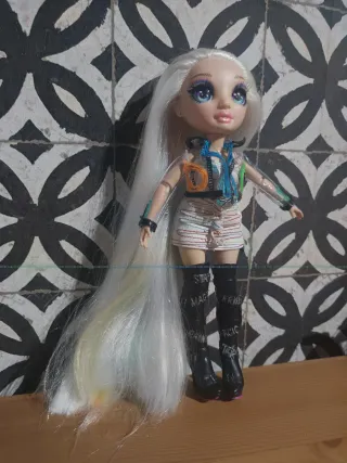 Muñeca Rainbow High