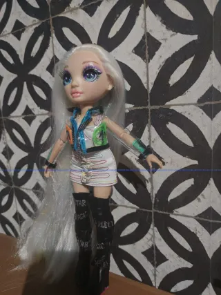 Muñeca Rainbow High
