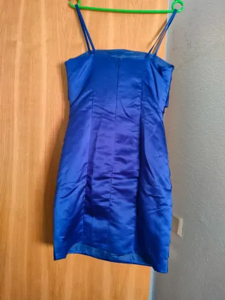 Vestido de fiesta azul y morado