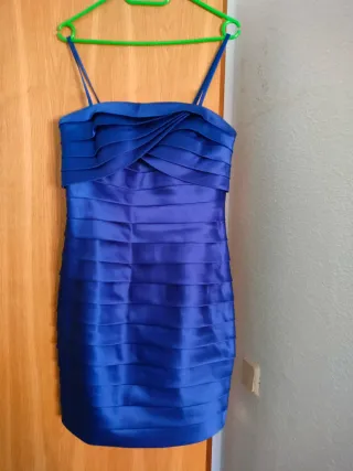 Vestido de fiesta azul y morado