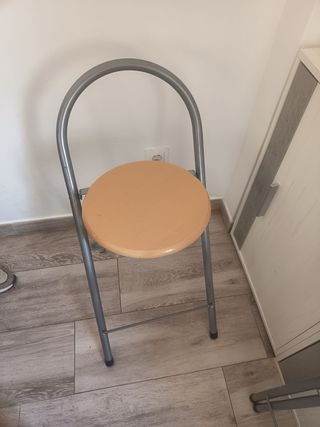 2 Taburetes Metal y Madera