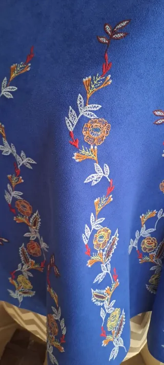 Blusa Zara floral azul talla M