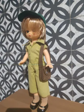 Muñeca Lesly y el conjunto de vende a parte.