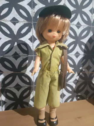 Muñeca Lesly y el conjunto de vende a parte.