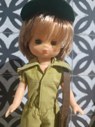 Muñeca Lesly y el conjunto de vende a parte.