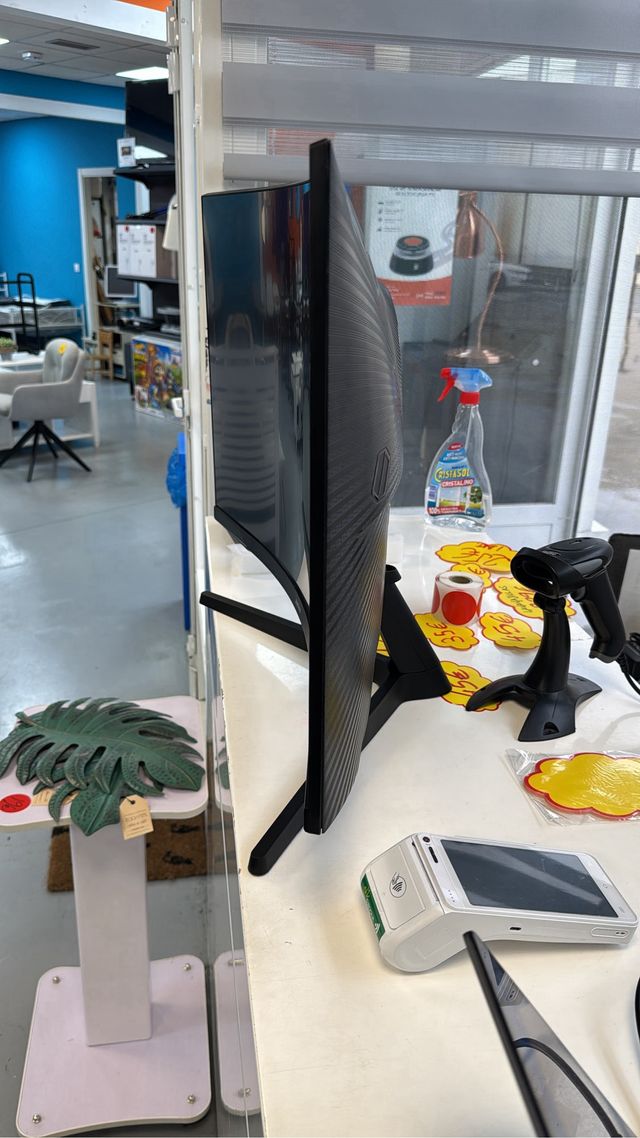 Monitor Gaming Samsung Odyssey G5 32 Curvo QHD