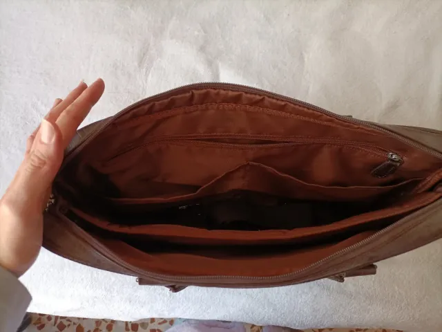 Maletín/Funda Portátil Elegante Marrón