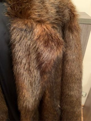 Chaquetón de pelo marrón