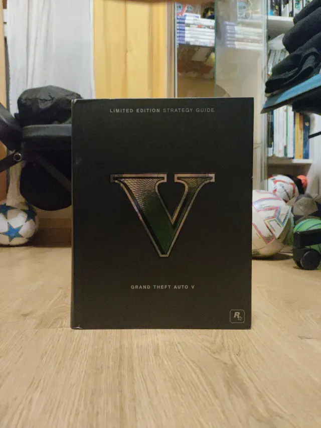 Guía Estratégica GTA V Edición Limitada