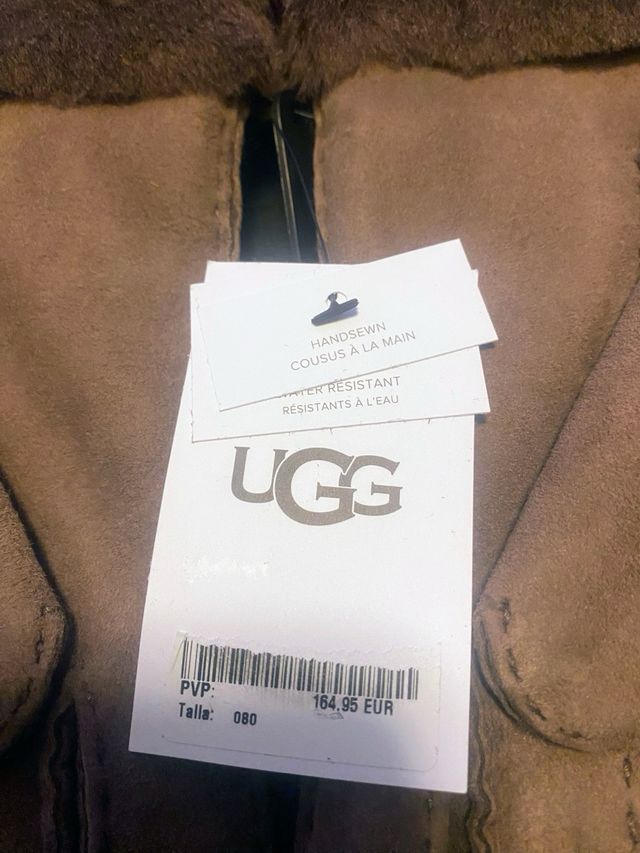 Luvas UGG Castanhas Com Pelo