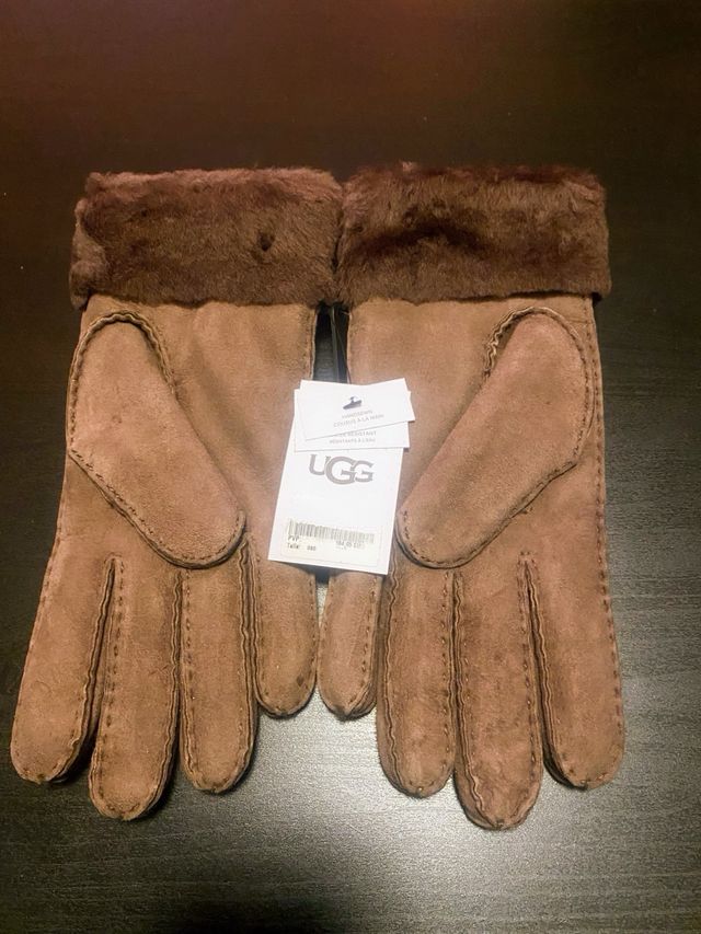 Luvas UGG Castanhas Com Pelo