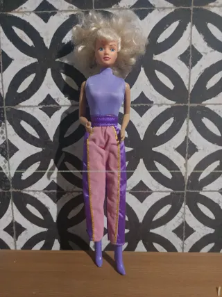 Muñeca vintage estilo Barbie
