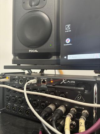 Técnico de sonido para podcast y grabación