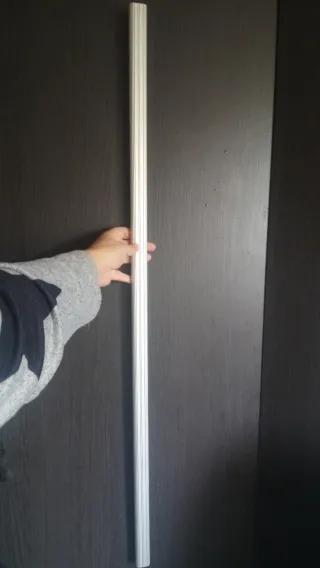 Barra da appendere in metallo argentato